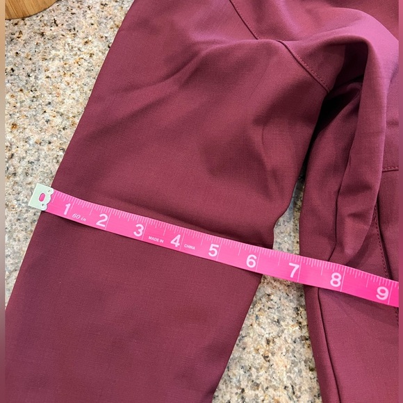 APL The Perfect Wool Bomber Jacket Women's
Woolmark Collab Burgundy Zip Small - Picture 5 of 15